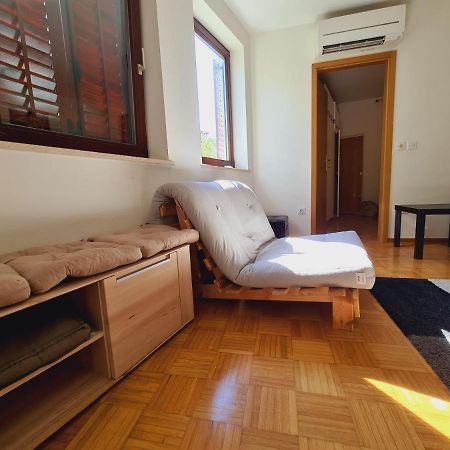 Izola Near The Sea Apartman Szoba fotó